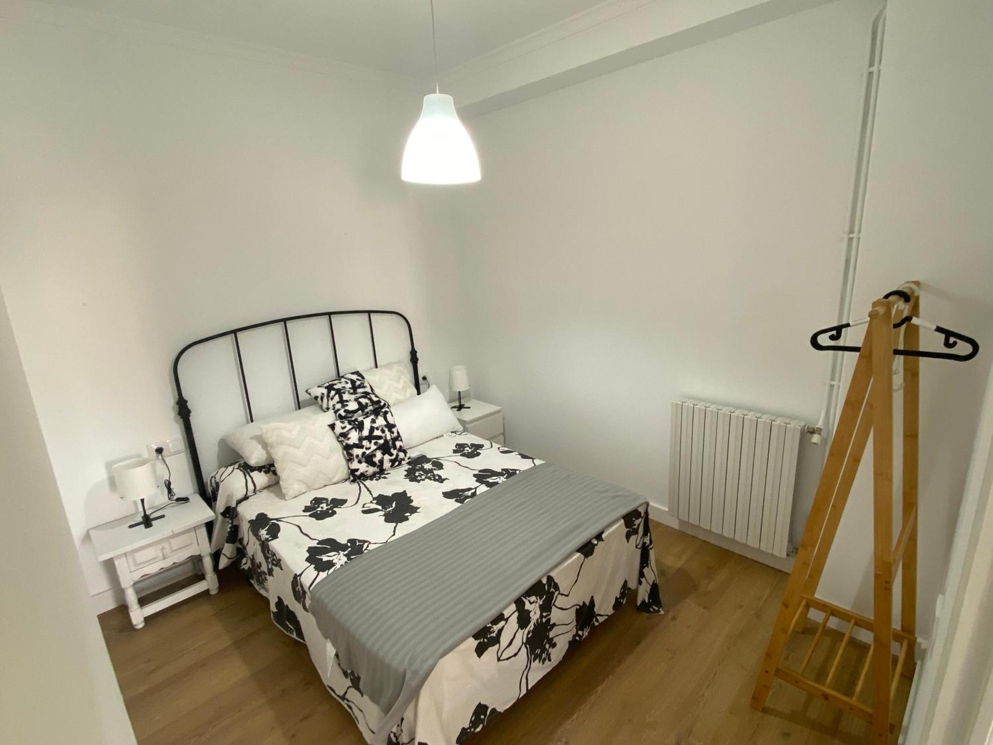 Apartamento Campo De La Compania Monforte De Lemos Exterior foto